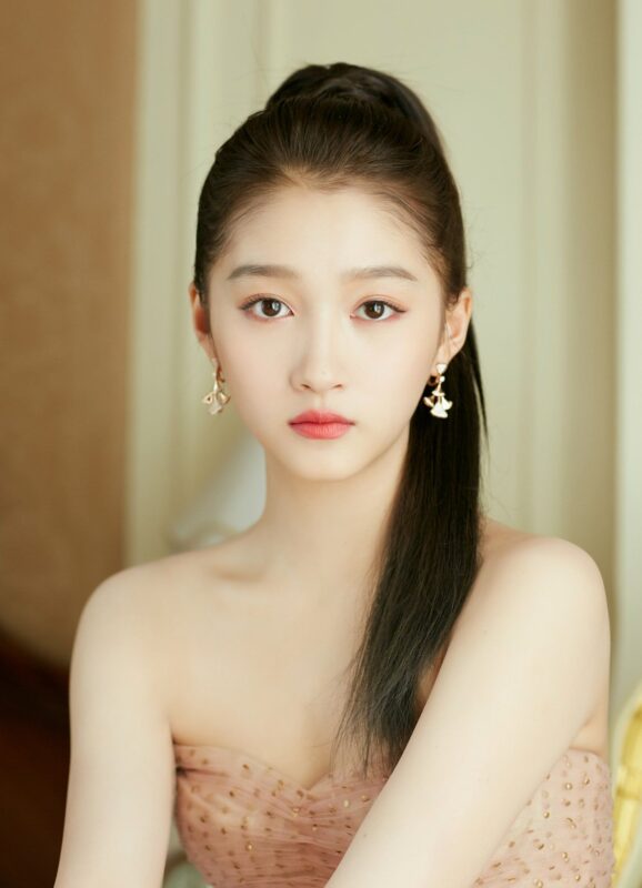 Chinese Actresses - Guan